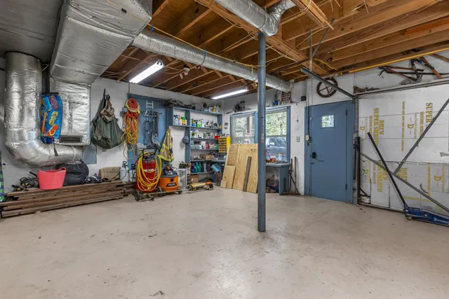 $425,000 | 1819 East Haley's Creek Road, Centerville, TN 37033