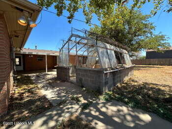 8302 Interstate 27 Lubbock, TX 79423 - Photo 21 of 21 a view of a backyard of the house