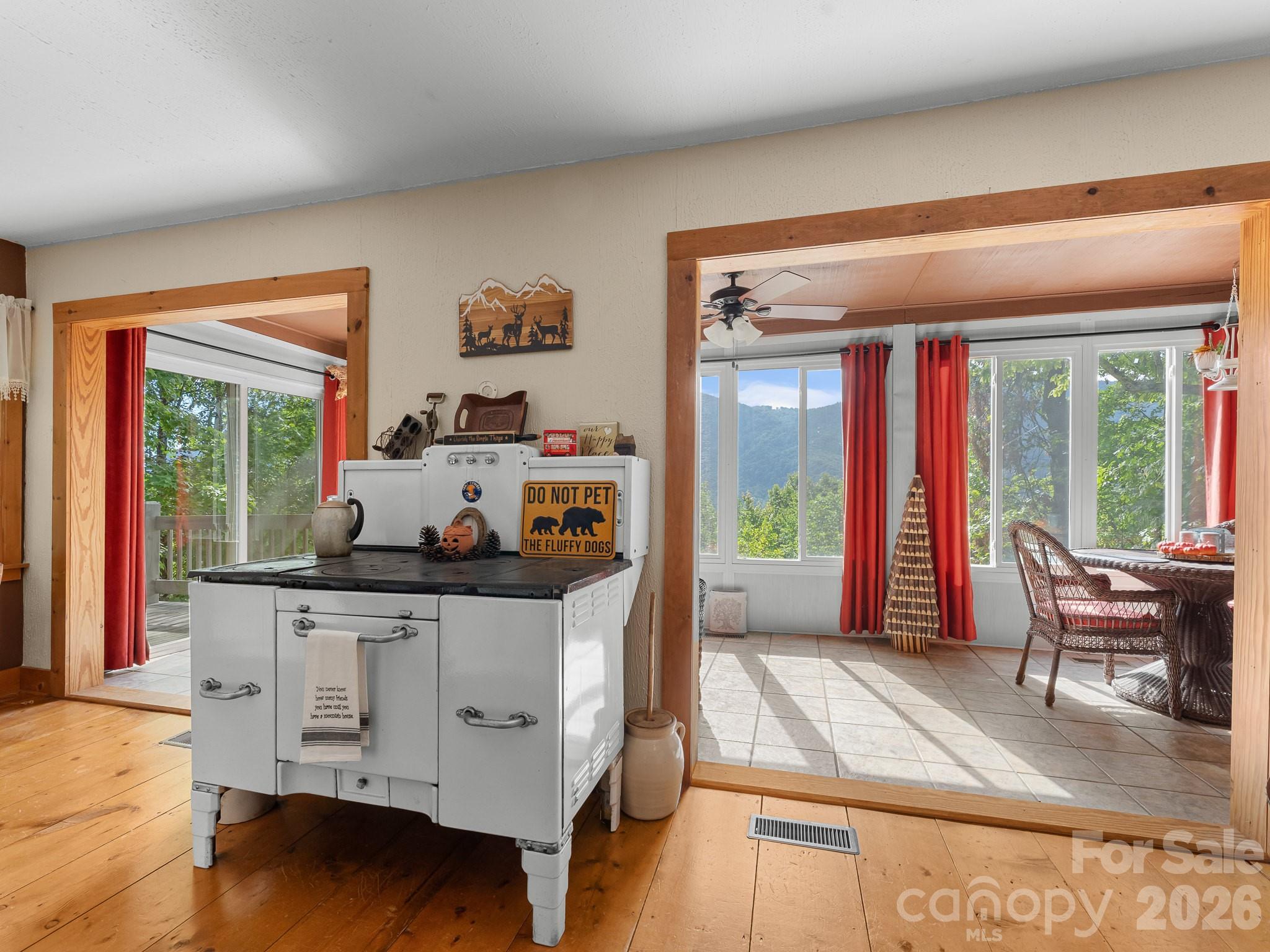 600 Piney Gate Road Saluda, NC 28773 - Photo 7 of 34 Gallery Image 7
