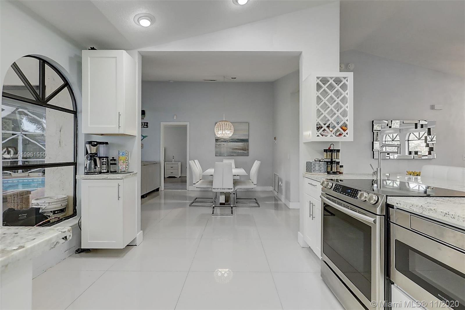 2331 Southeast Avalon Road Port St. Lucie, FL 34952 - Photo 13 of 41