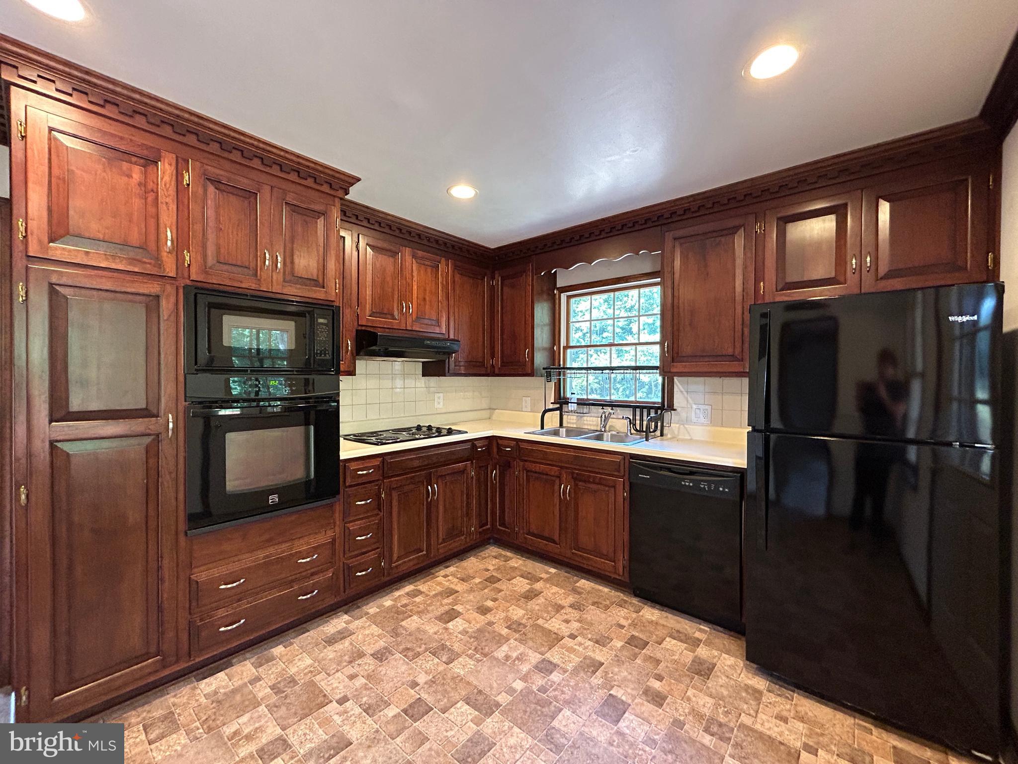 8663 Old Rapidan Road Orange, VA 22960 - Photo 25 of 98 Kitchen