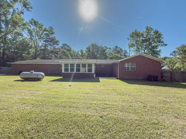 $2,600 | 497 Jedburg Road, Summerville, SC 29483