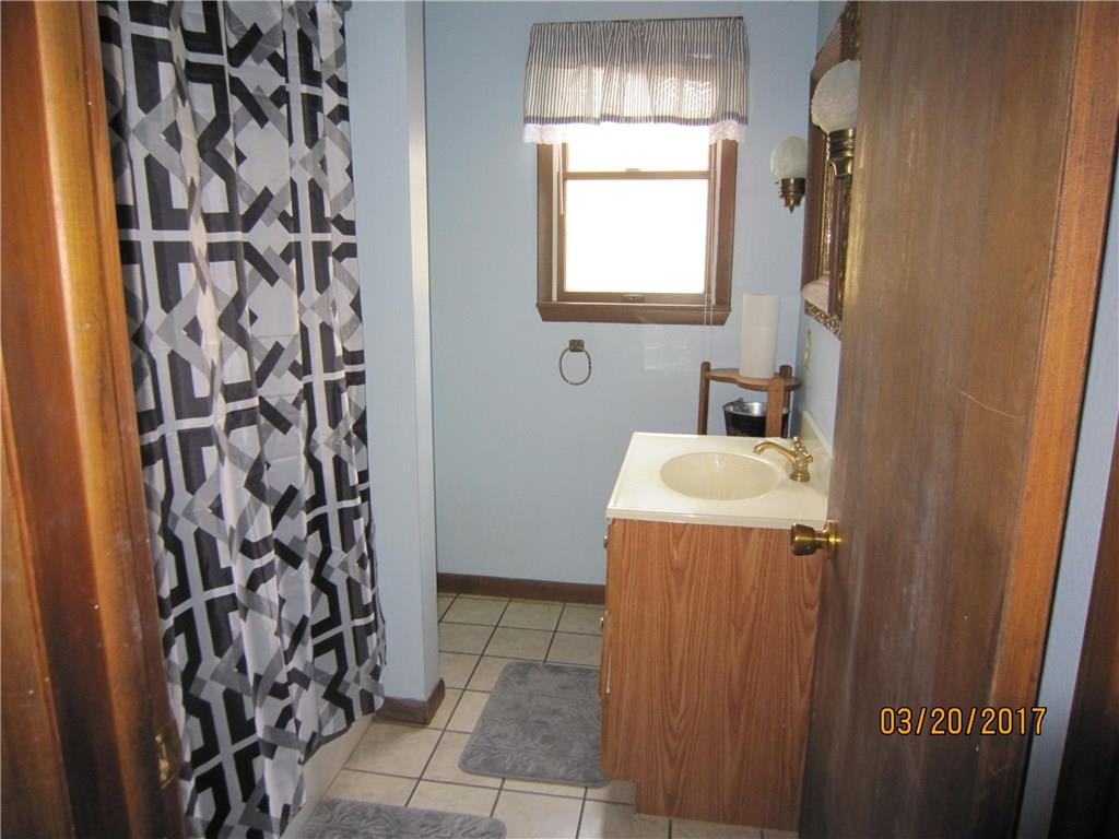 412 Ranch Road Dunbar, PA 15431 - Photo 11 of 14 Full Bath