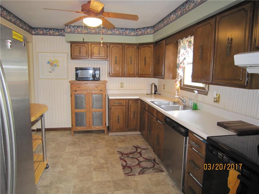 412 Ranch Road Dunbar, PA 15431 - Photo 5 of 14 Kitchen