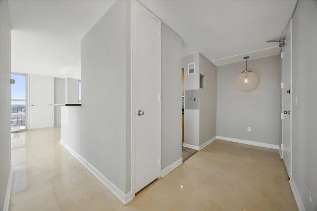 $195,000 | 6730 South South Shore Drive, Unit 1604, Chicago, IL 60649