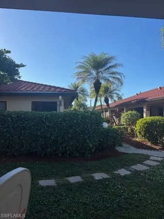 $1,695 | 2093 Pine Isle Lane, Unit 2093, Naples, FL 34112