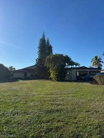 $1,695 | 2093 Pine Isle Lane, Unit 2093, Naples, FL 34112