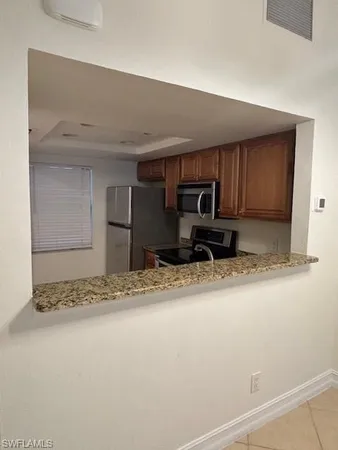 $1,695 | 2093 Pine Isle Lane, Unit 2093, Naples, FL 34112