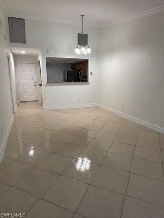 $1,695 | 2093 Pine Isle Lane, Unit 2093, Naples, FL 34112