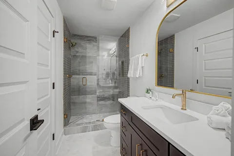 $819,000 | 2206 Clarksville Pike, Nashville, TN 37208