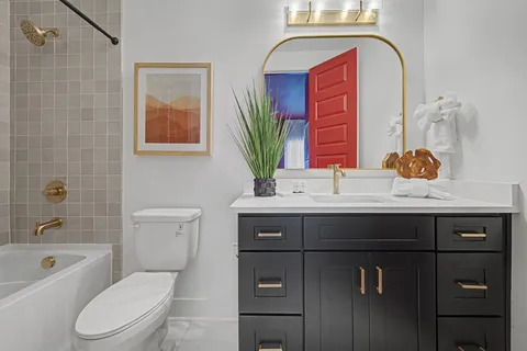 $799,000 | 2206 Clarksville Pike, Nashville, TN 37208