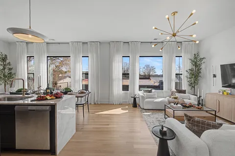 $819,000 | 2206 Clarksville Pike, Nashville, TN 37208