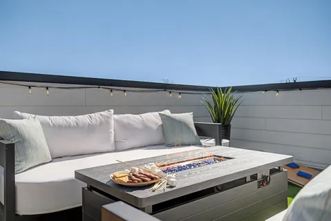 $799,000 | 2206 Clarksville Pike, Nashville, TN 37208