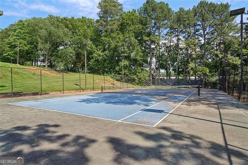3530 Piedmont Road Northeast, Unit 2I Atlanta, GA 30305 - Photo 24 of 26 a view of a tennis court