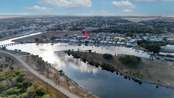 $189,900 | 864 Yacht Club Way Northwest, Moore Haven, FL 33471