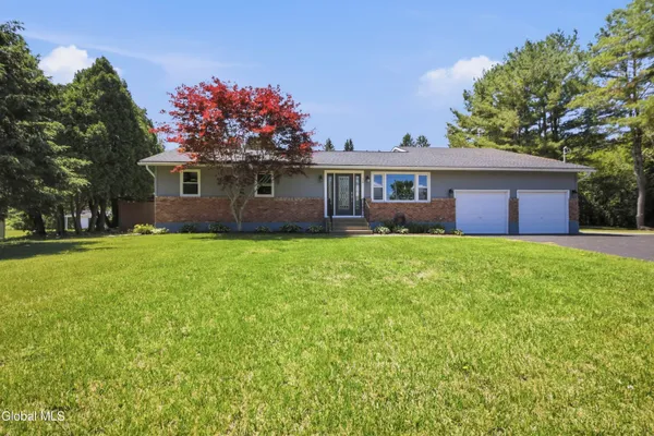 $449,900 | 36 Snake Hill Road, Glenville, NY 12302