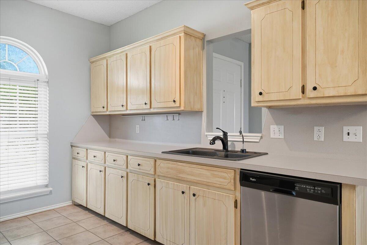 6113 7th Street Lubbock, TX 79416 - Photo 10 of 30 10-6113_7th_st_012