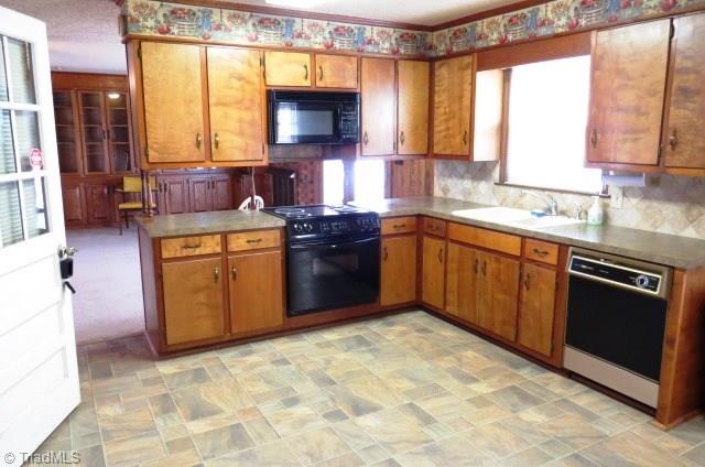 3488 South Friendship Road Germanton, NC 27019 - Photo 3 of 22