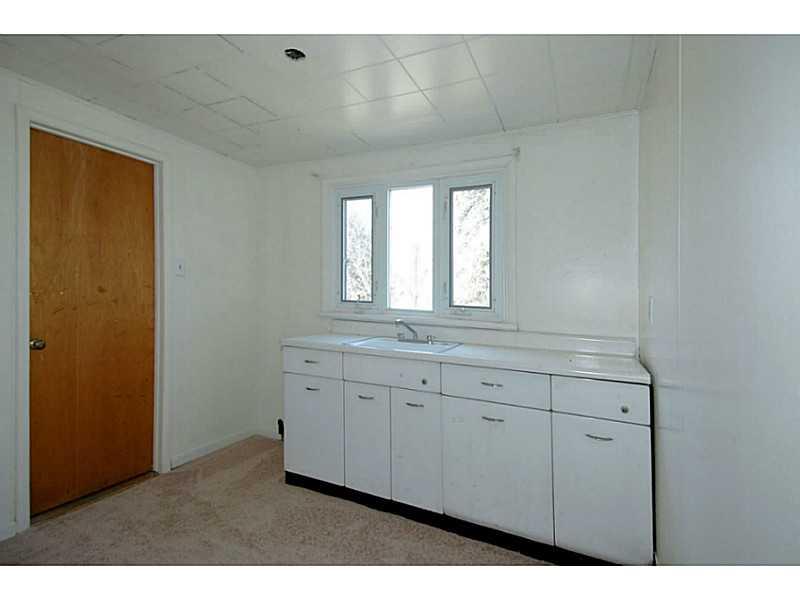 151 Hawthorne Road Pittsburgh, PA 15209 - Photo 14 of 22 Cafeteria/Kitchen.
