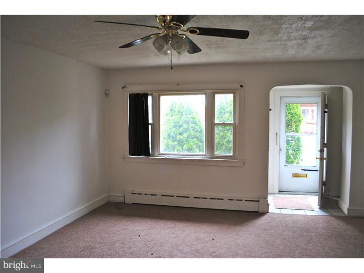 266 Sanford Road Upper Darby, PA 19082 - Photo 2 of 25