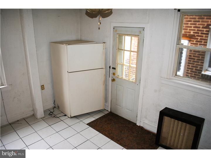 266 Sanford Road Upper Darby, PA 19082 - Photo 12 of 25