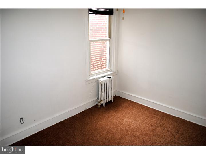 266 Sanford Road Upper Darby, PA 19082 - Photo 16 of 25
