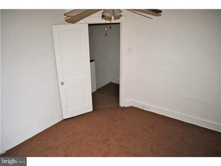 266 Sanford Road Upper Darby, PA 19082 - Photo 18 of 25