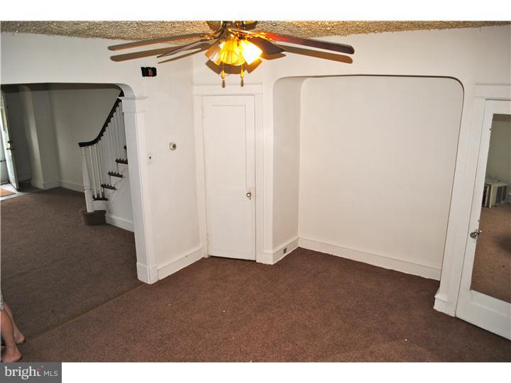266 Sanford Road Upper Darby, PA 19082 - Photo 10 of 25