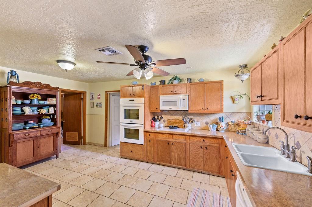 509 Tina Street Quitman, TX 75783 - Photo 7 of 17