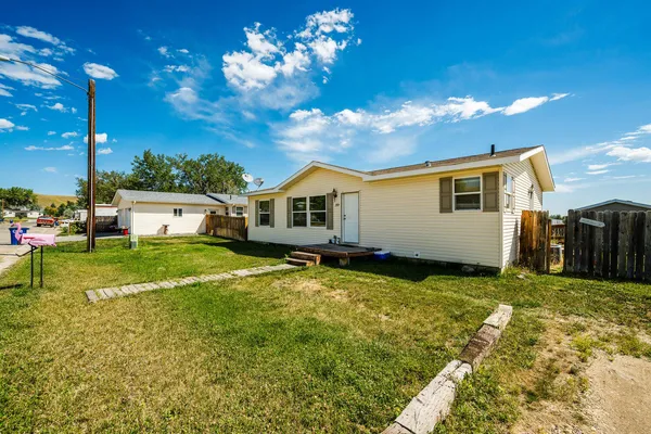$240,000 | 201 Balsam Street, Buffalo, WY 82834