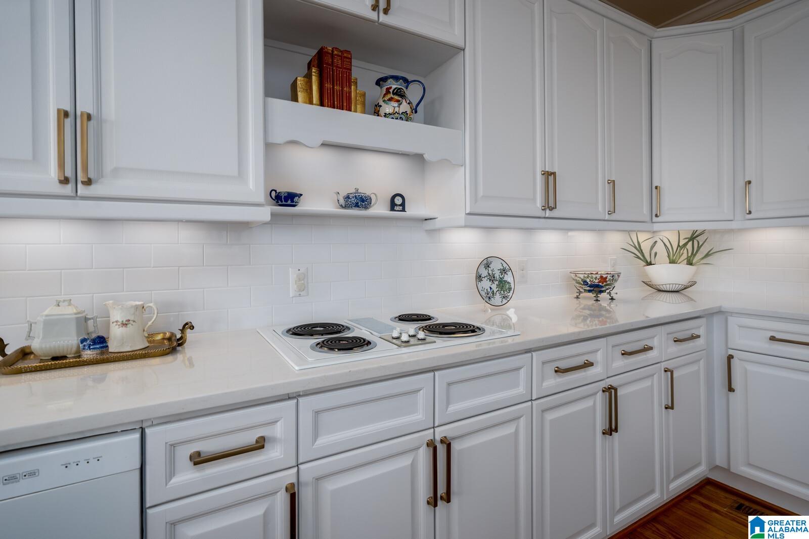 204 Shades Crest Road Birmingham, AL 35226 - Photo 17 of 60