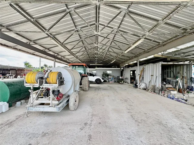 $2,950,000 | 32800 Southwest 202nd Avenue, Homestead, FL 33034