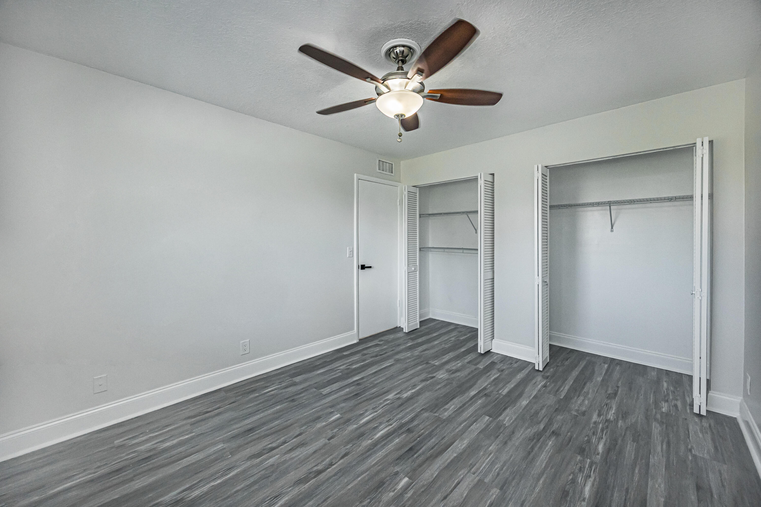 829 Camino Road, Unit 206C Delray Beach, FL 33445 - Photo 20 of 32 double closets