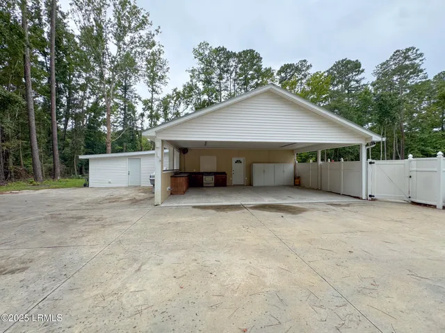 $650,000 | 110 Woodland Avenue, Hampton, SC 29924