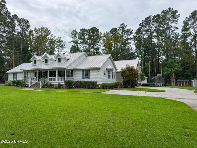 $650,000 | 110 Woodland Avenue, Hampton, SC 29924