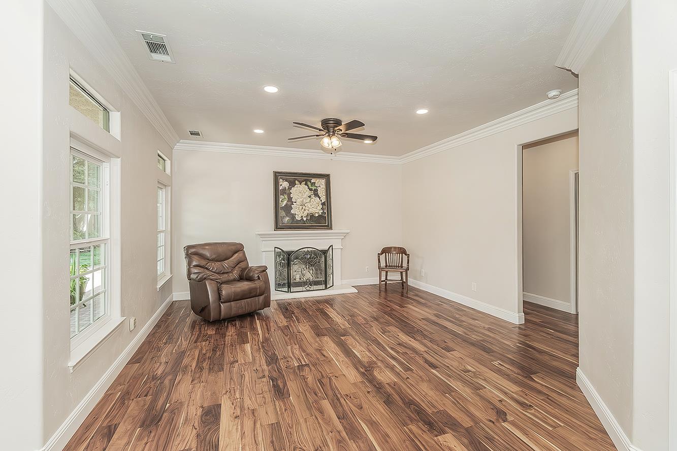 1273 West Olson Avenue Reedley, CA 93654 - Photo 6 of 43