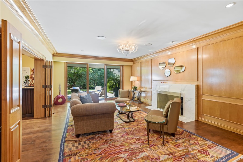 15946 Woodvale Road Encino, CA 91436 - Photo 6 of 51