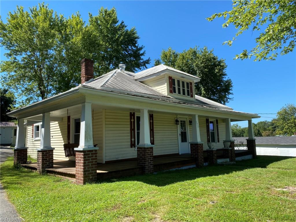 175 Toast Road Mount Airy, NC 27030 - Photo 2 of 32