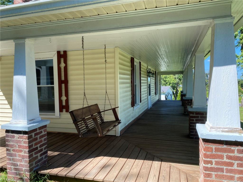 175 Toast Road Mount Airy, NC 27030 - Photo 3 of 32