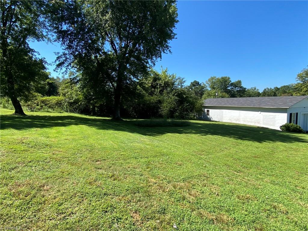 175 Toast Road Mount Airy, NC 27030 - Photo 6 of 32