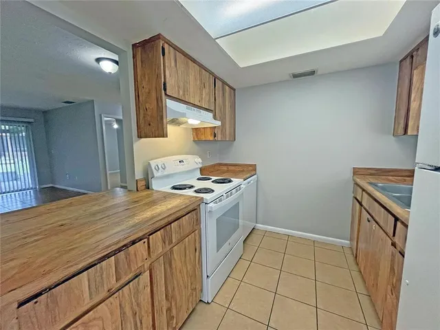 $1,485 | 9509 Fieldview Circle, Unit A, Thonotosassa, FL 33592