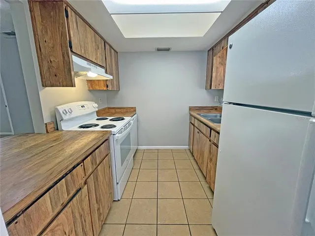 $1,485 | 9509 Fieldview Circle, Unit A, Thonotosassa, FL 33592