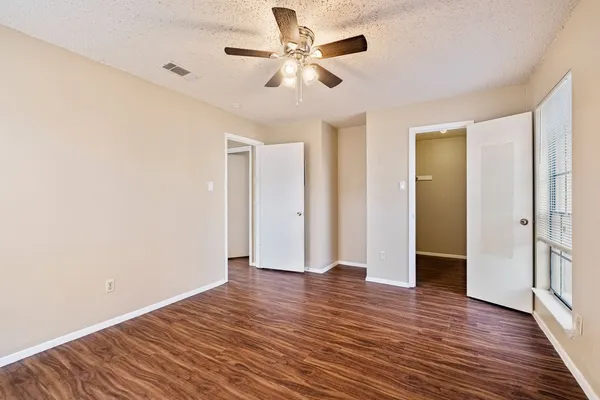$995 | 301 Craddock Avenue, Unit C, San Marcos, TX 78666