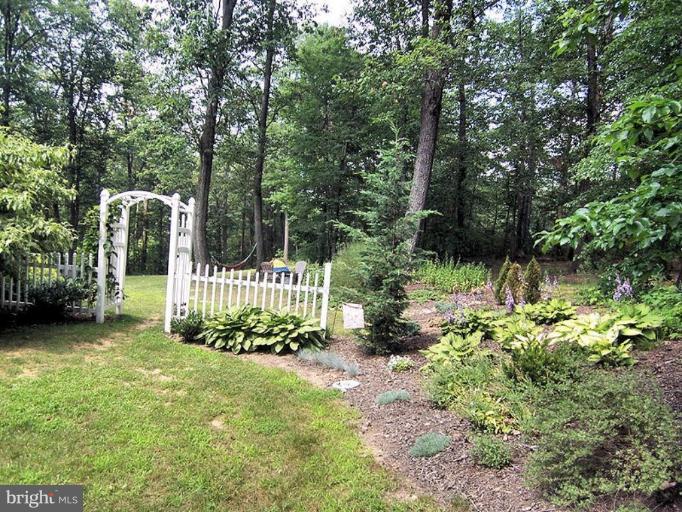 641 Wilmot Ridge Road Westminster, MD 21157 - Photo 2 of 22 Garden
