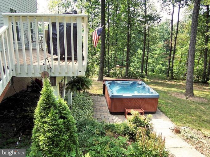 641 Wilmot Ridge Road Westminster, MD 21157 - Photo 3 of 22 Hot Tub