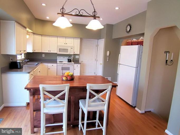 641 Wilmot Ridge Road Westminster, MD 21157 - Photo 9 of 22 Breakfast Area