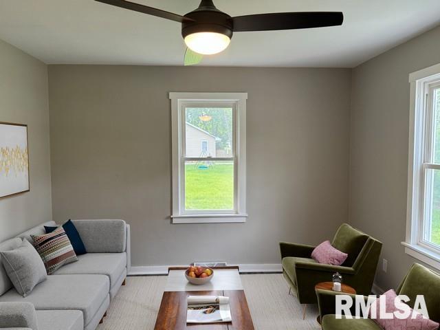 3924 East Greenhill Road Decatur, IL 62521 - Photo 3 of 21