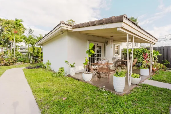 $3,800 | 1300 Northeast 204th Street, Unit 1300, Miami, FL 33179