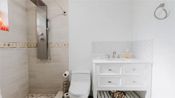 $3,800 | 1300 Northeast 204th Street, Unit 1300, Miami, FL 33179