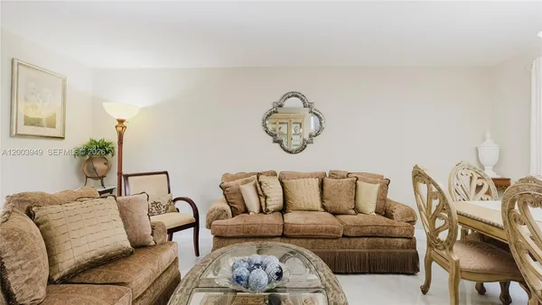 $3,800 | 1300 Northeast 204th Street, Unit 1300, Miami, FL 33179